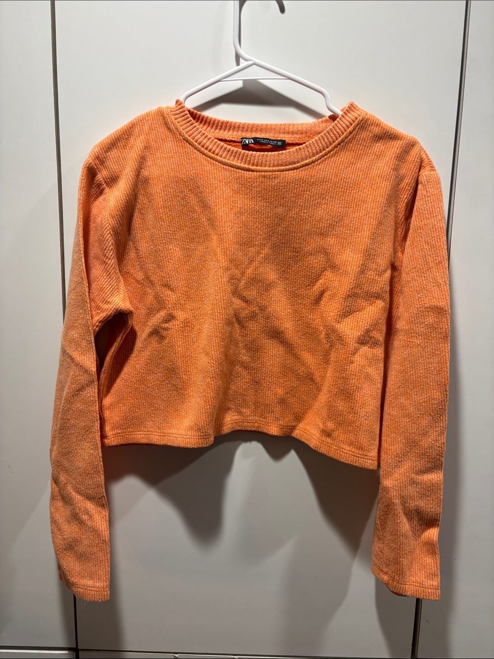Zara Orange Cropped Knit Sweater Size Small Long Sleeve Crewneck